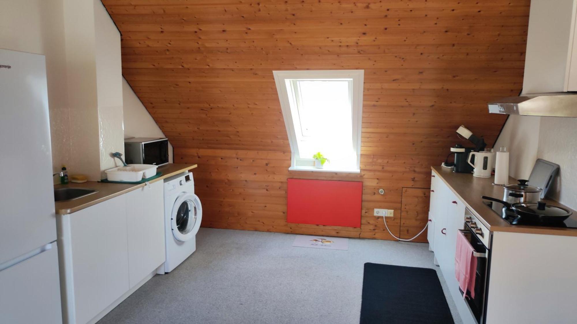 Big Cozy Entire Family Appartment Хановер Екстериор снимка